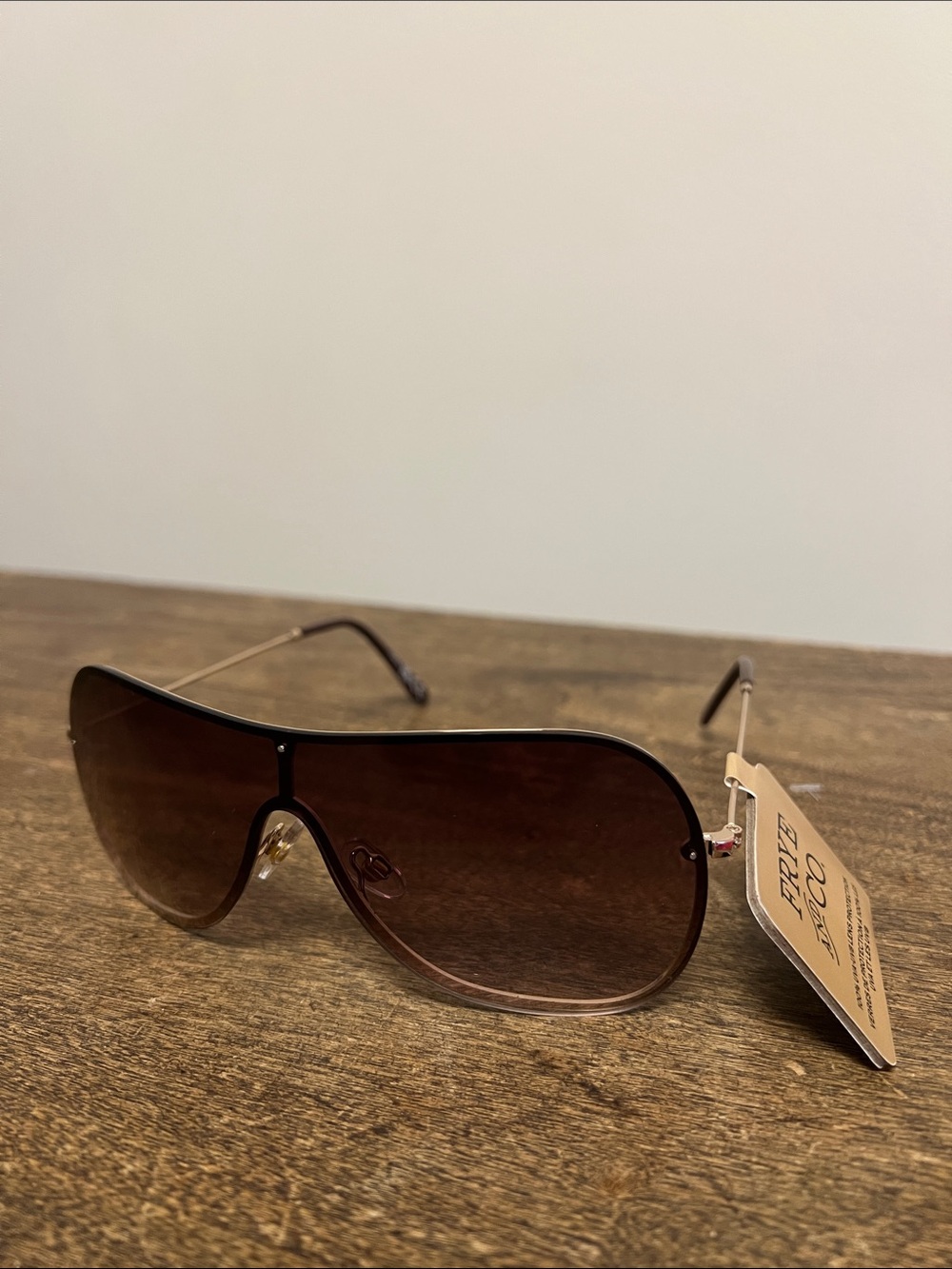 Frye Retro Aviator Sunglasses in Brown Gradient-NWT